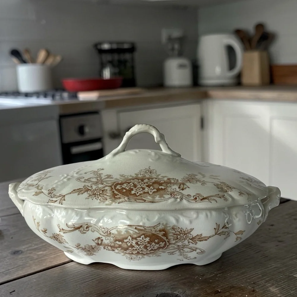 Pitcairns Ltd Perilla Vegetable Dish Lid Brown Floral Tureen Antique England